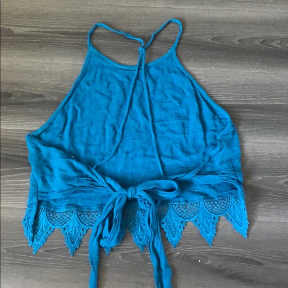 Slate blue lace halter crop top - Picture 3 of 5